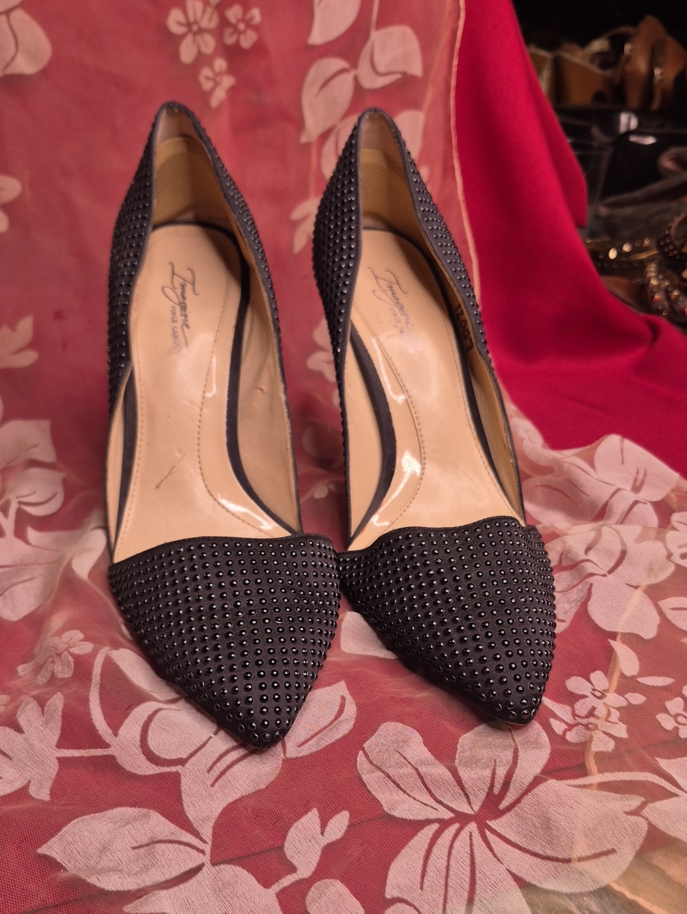 Imagine By Vince Camuto Sudded Pointed-Toe Women's Pumps in Black